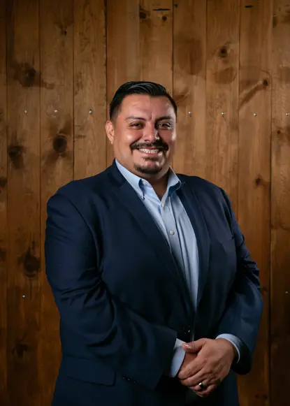 Salvador  Macias Photo