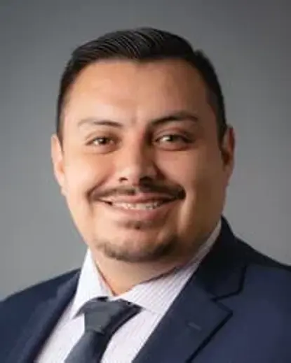 Salvador  Macias Photo